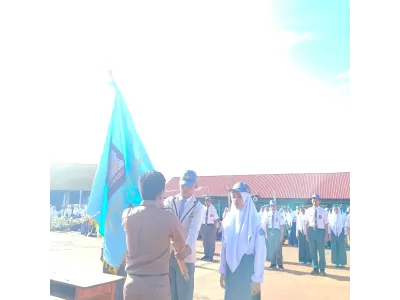 Penyerahan Bendera OSIS